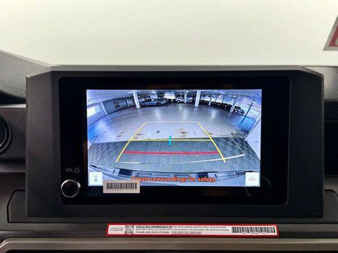 Certified 2025 Toyota Tacoma SR5 image 30