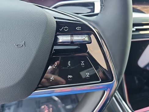 New 2026 Cadillac Escalade IQ Sport 1 w/ LPO, ONYX Package image 20