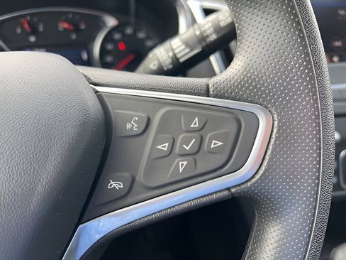 Used 2022 Chevrolet Equinox LT w/ LPO, Floor Liner Package image 19