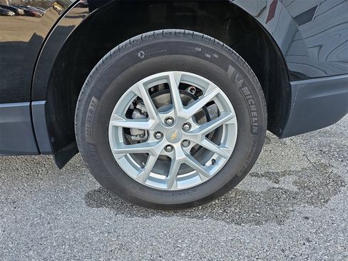 Certified 2024 Chevrolet Equinox LT image 32