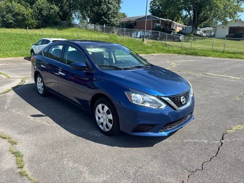 Used 2019 Nissan Sentra S FWD image 2