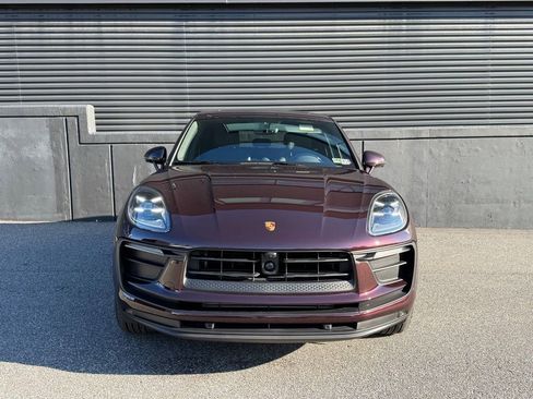 Certified 2025 Porsche Macan image 13