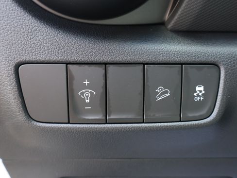 Used 2023 Hyundai Kona Limited AWD/4WD image 45