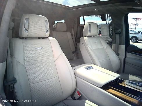 Used 2022 Cadillac Escalade Luxury w/ LPO, Floor Liner Package AWD/4WD image 14