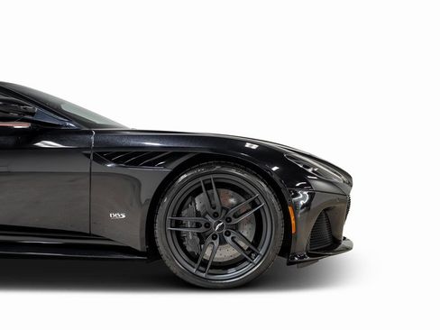 Used 2019 Aston Martin DBS Superleggera image 22