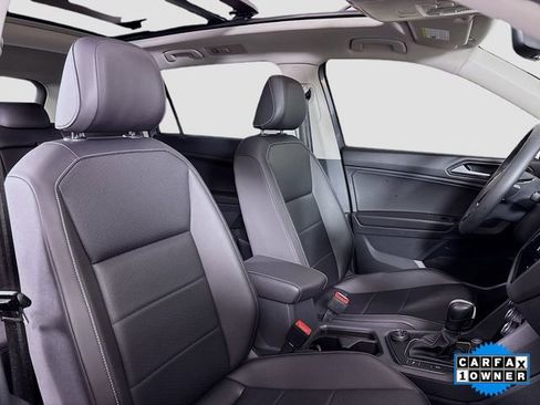 Used 2021 Volkswagen Tiguan SEL image 28