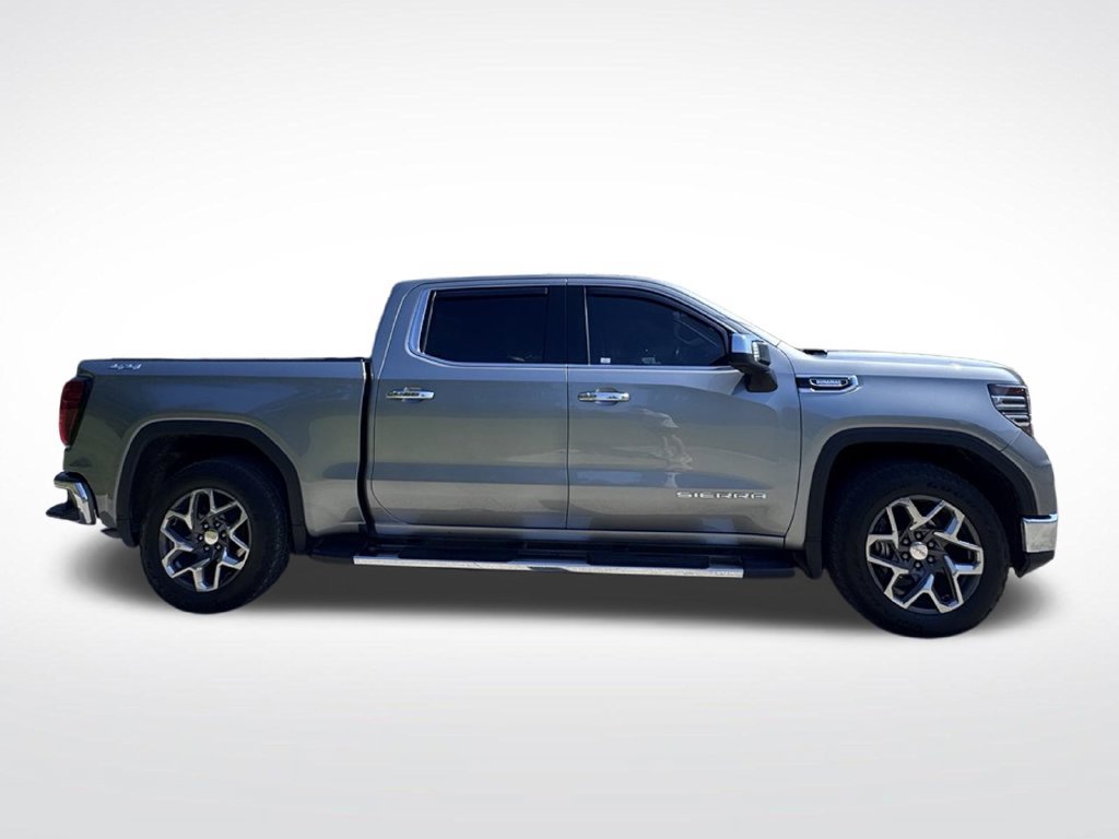 Used 2023 GMC Sierra 1500 SLT w/ SLT Premium Package AWD/4WD image 8