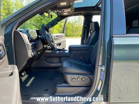 New 2026 Chevrolet Tahoe Z71 w/ Sun And Tow Package AWD/4WD image 15