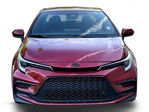 Certified 2025 Toyota Corolla SE FWD image 4