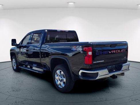Used 2022 Chevrolet Silverado 2500 LTZ AWD/4WD image 5