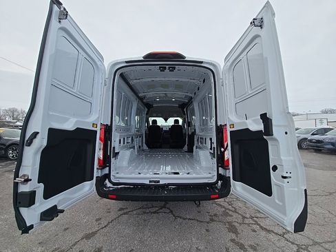 New 2026 Ford Transit 250 148 Medium Roof RWD image 12