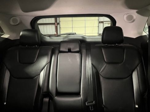 Used 2022 Ford Edge Titanium image 13