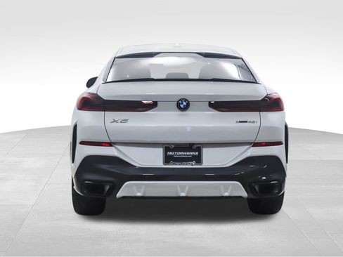 Certified 2024 BMW X6 xDrive40i w/ Premium Package image 4