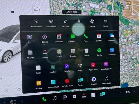 Used 2021 Tesla Model Y Standard Range image 28