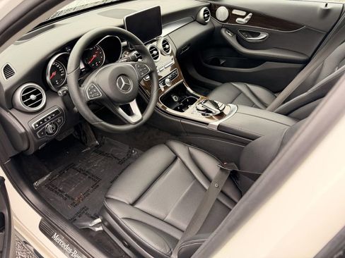 Used 2017 Mercedes-Benz C 300 4MATIC Sedan image 18