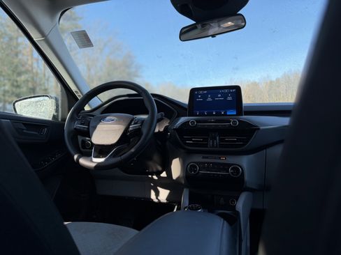 Used 2025 Ford Escape Active w/ Cold Weather Package image 2