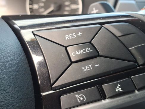 Used 2024 Nissan Altima 2.5 SR image 9