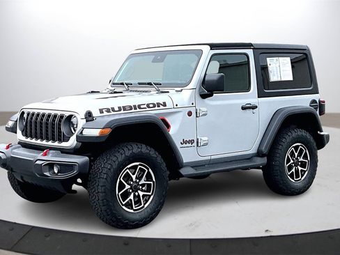 Used 2024 Jeep Wrangler Rubicon w/ Safety Group image 4