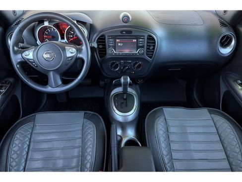 Used 2015 Nissan Juke S FWD image 14
