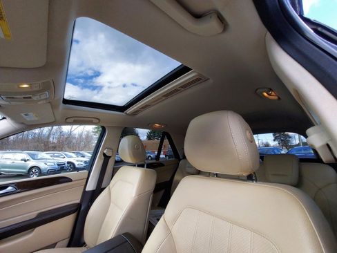 Used 2018 Mercedes-Benz GLE 350 4MATIC image 16