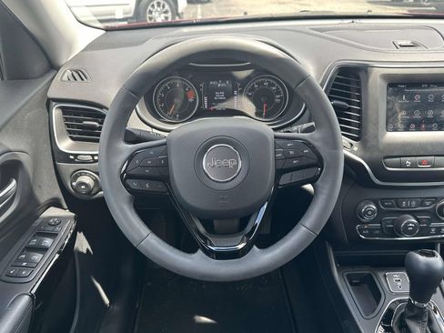 Used 2020 Jeep Cherokee Latitude Plus FWD image 14