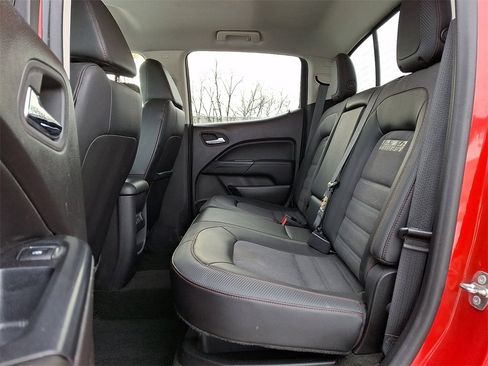 Used 2016 GMC Canyon SLE w/ All Terrain Adventure Package image 13