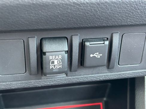 Used 2022 Toyota Tacoma SR5 image 26