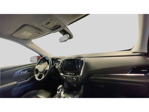 Used 2021 Chevrolet Traverse Premier AWD/4WD image 19