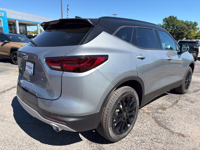 New 2026 Chevrolet Blazer LT w/ LPO, Black Sport Package FWD image 3