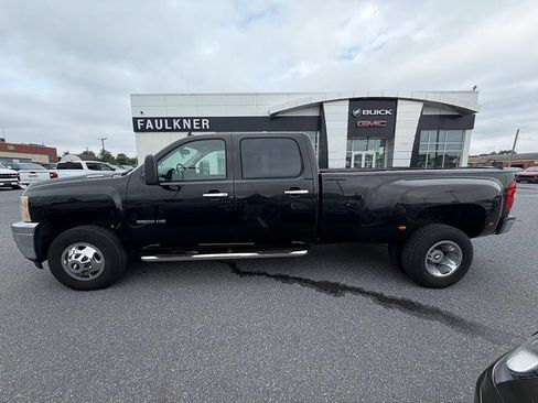 Used 2011 Chevrolet Silverado 3500 LTZ w/ LTZ Plus Package AWD/4WD image 7