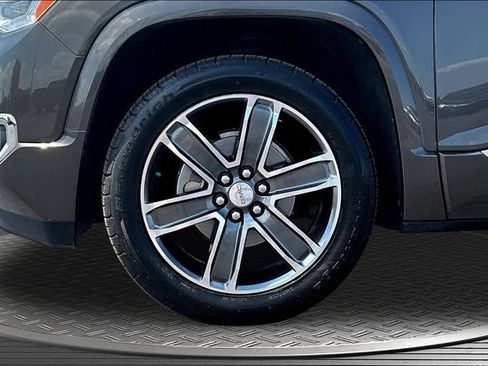 Used 2019 GMC Acadia Denali w/ Technology Package AWD/4WD image 34