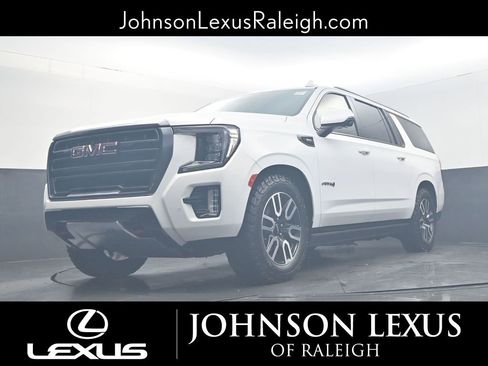 Used 2023 GMC Yukon XL AT4 w/ AT4 Premium Plus Package image 17