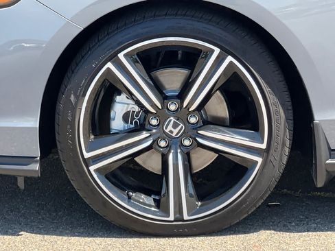 Used 2024 Honda Accord Sport image 28