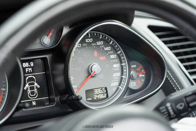 Used 2012 Audi R8 V8 AWD/4WD image 28