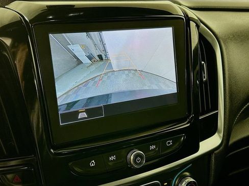Used 2023 Chevrolet Traverse LT AWD/4WD image 16