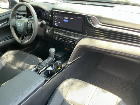 Used 2026 Toyota Camry XLE w/ Premium Plus Package FWD image 20
