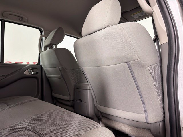 Used 2018 Nissan Frontier SV AWD/4WD image 35
