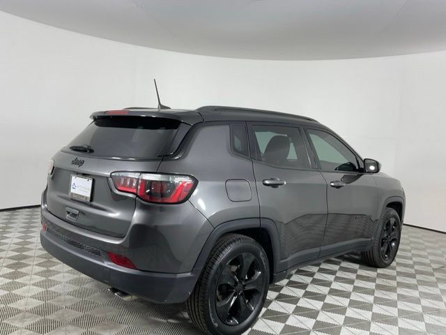 Used 2020 Jeep Compass Latitude FWD image 4