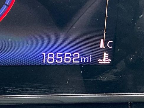 Used 2024 Chevrolet Trax RS w/ Driver Confidence Package image 15