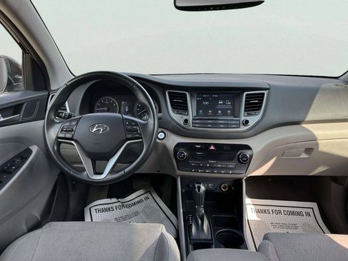 Used 2018 Hyundai Tucson Value w/ Cargo Package AWD/4WD image 9