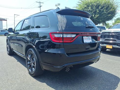 Used 2021 Dodge Durango R/T w/ Blacktop Package AWD/4WD image 23