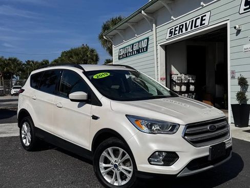 Used 2019 Ford Escape SEL AWD/4WD image 1
