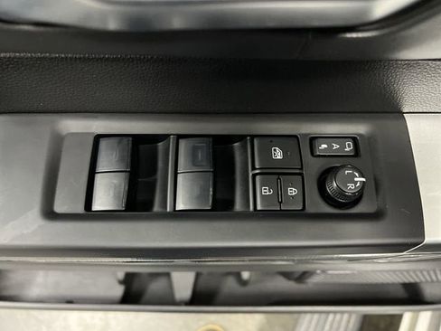 Used 2024 Toyota Tundra Platinum AWD/4WD image 24