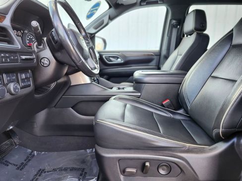 Used 2021 Chevrolet Tahoe Premier w/ Premium Package image 17