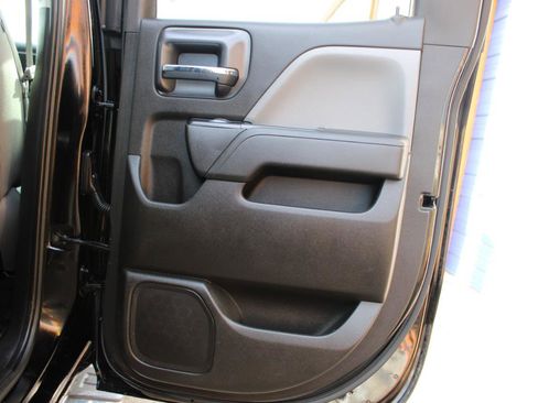 Used 2018 Chevrolet Silverado 1500 Custom w/ Custom Value Package image 41