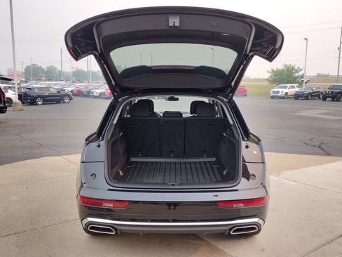 Used 2023 Audi Q5 2.0T Premium w/ Convenience Package AWD/4WD image 14