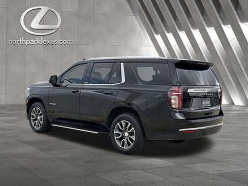 Used 2022 Chevrolet Tahoe LT w/ LT Signature Package image 2