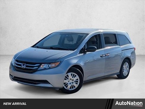 Used 2016 Honda Odyssey LX image 1