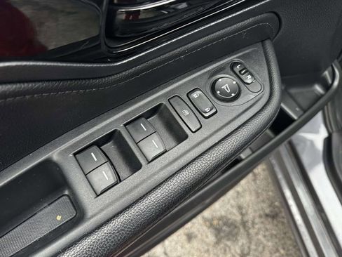 Used 2023 Honda Odyssey Touring image 17