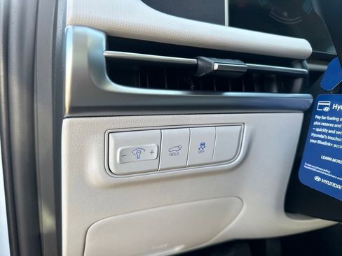 New 2026 Hyundai Tucson SEL image 17